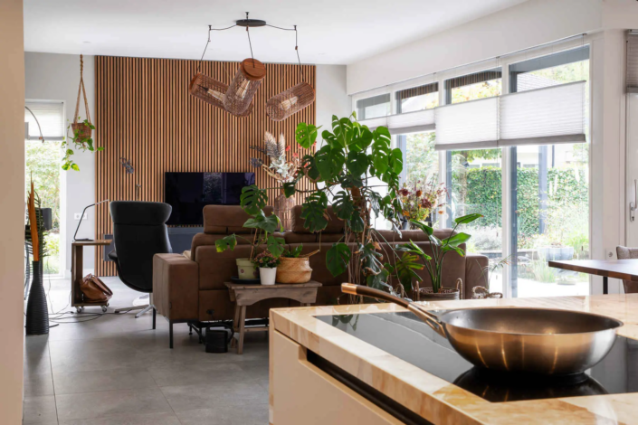 Warme, moderne keuken in Borne | HenZom Keukens