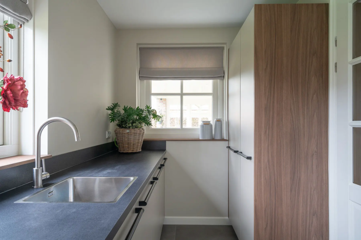 Warme, moderne keuken in Borne | HenZom Keukens